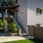 Casa Bastiani With Pool And Grill In