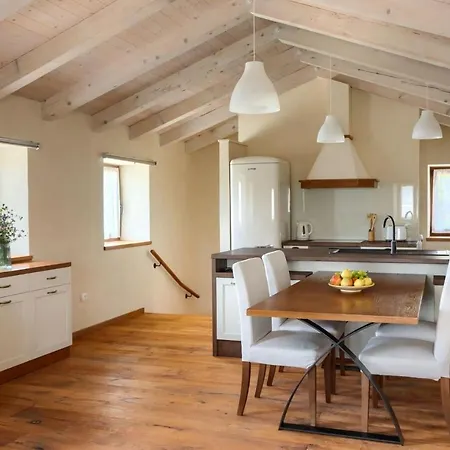 Casa Bastiani With Pool And Grill In * Buje