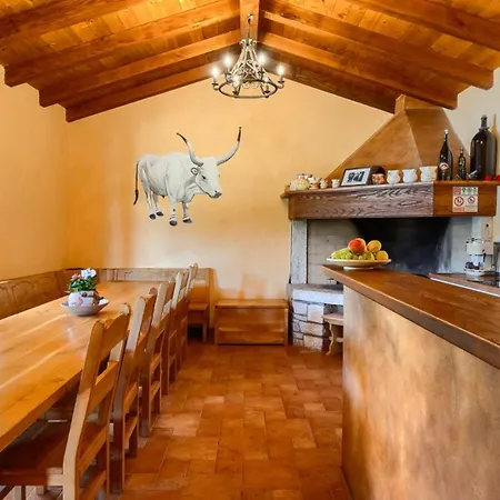 Casa Bastiani With Pool And Grill In Villa *