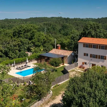 Casa Bastiani With Pool And Grill In Villa *