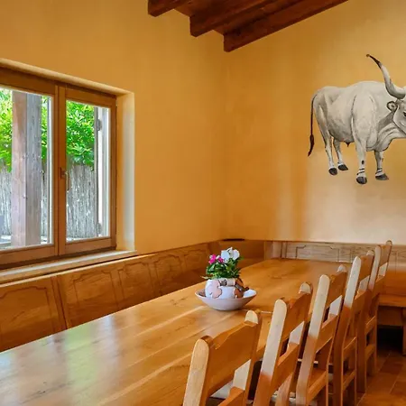 Casa Bastiani With Pool And Grill In Villa *