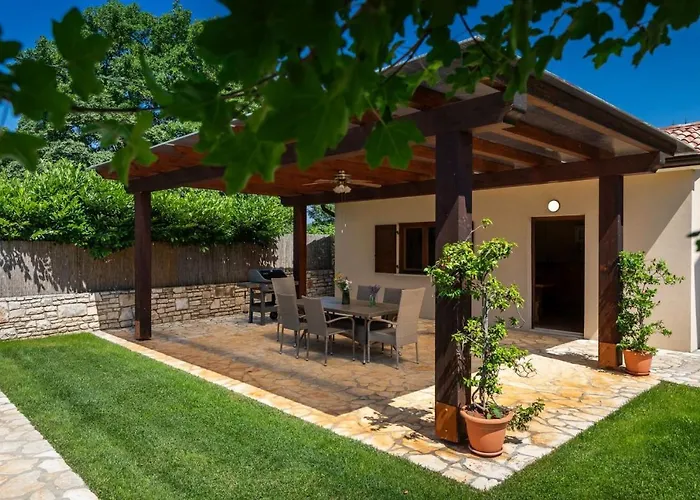 Casa Bastiani With Pool And Grill In *
